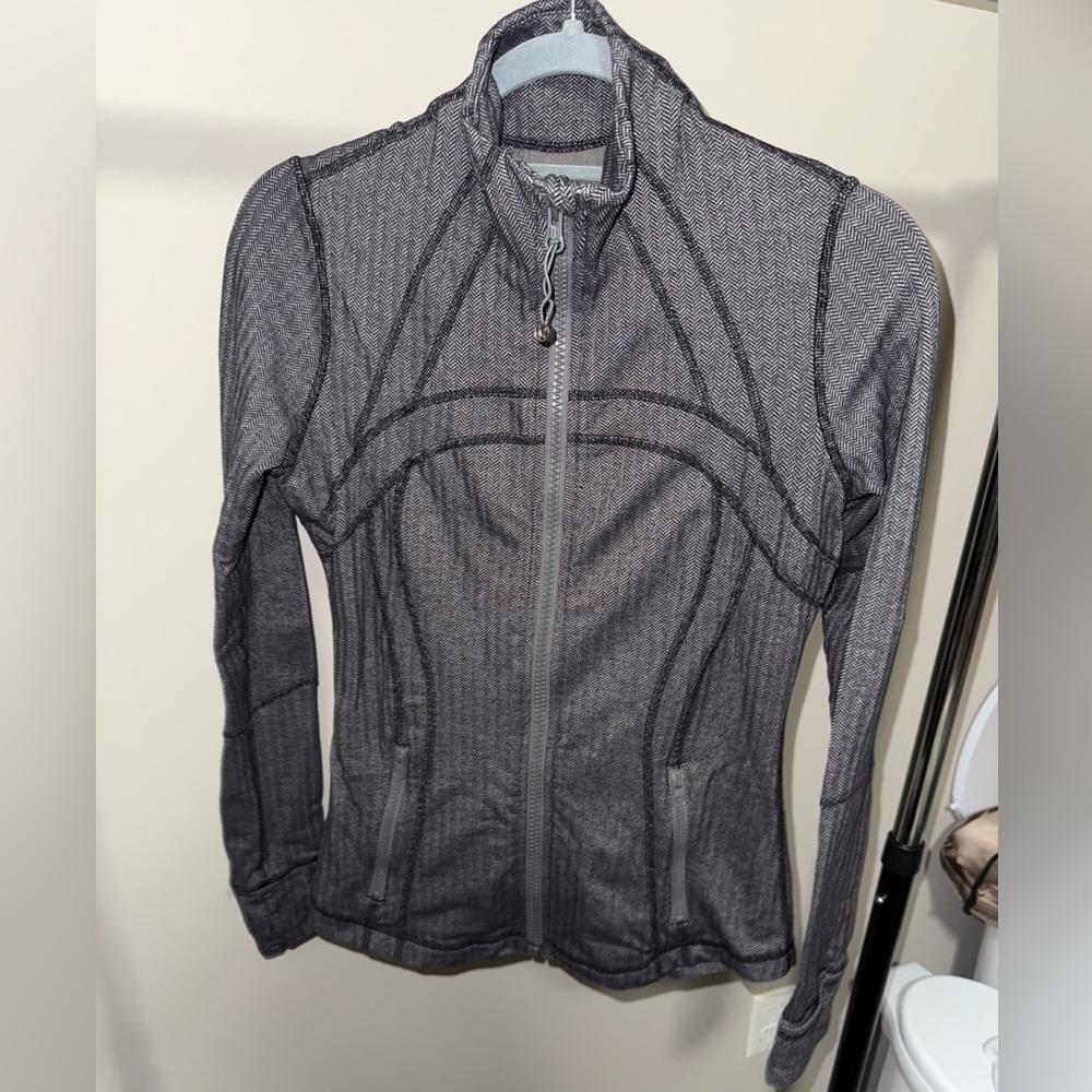 Lululemon Define Jacket - Picture 2 of 12
